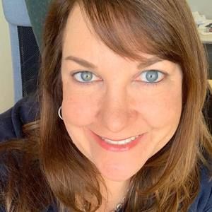 Meet your Posher, Holly